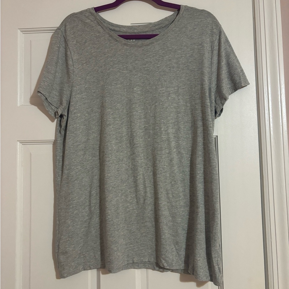 Gap Women's “Favorite tee”